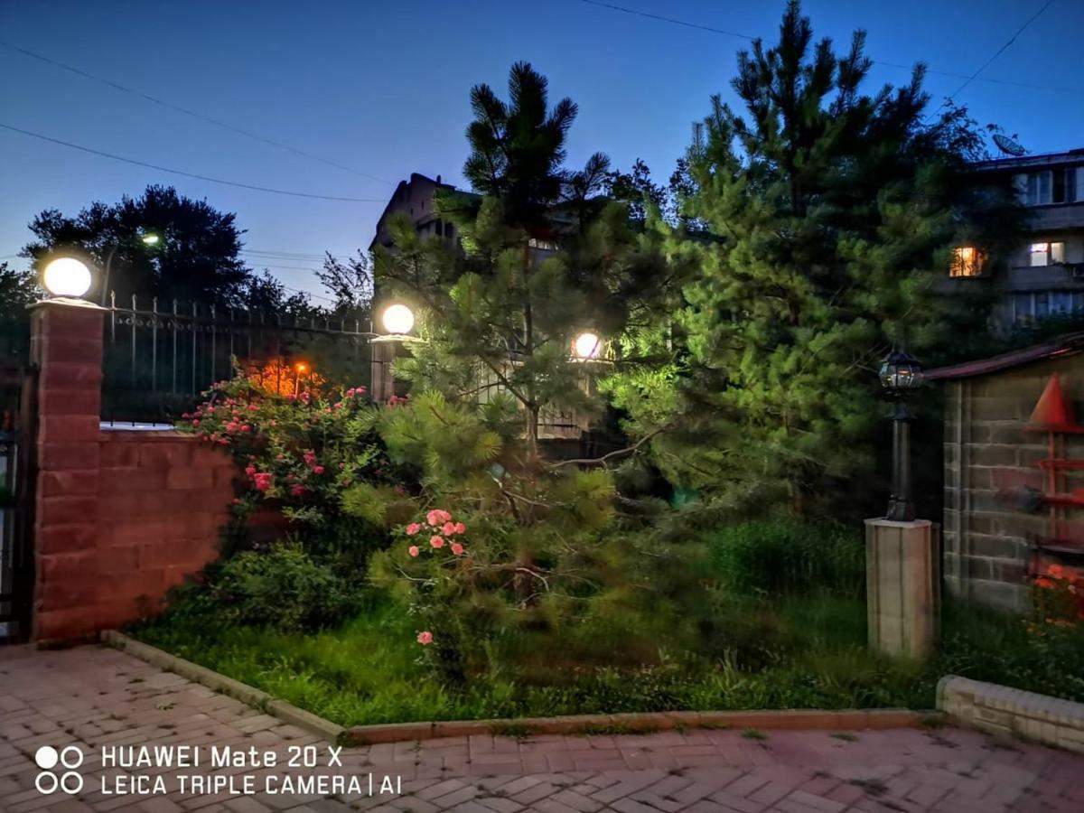 Hotel Kezdesu Алматы Экстерьер фото